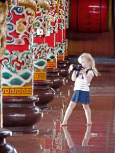 OLYMPUS DIGITAL CAMERA